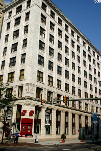 Kunkel Building (1914) (8 floors) once a bank, now an arts museum. Harrisburg, PA. On National Register.