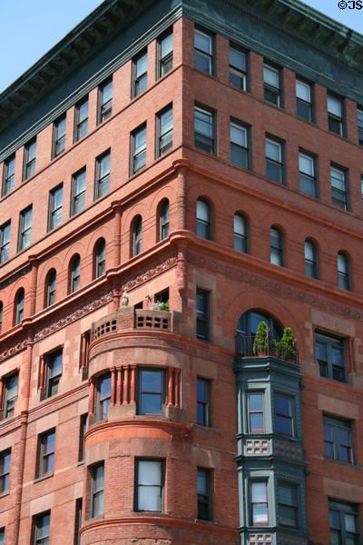 Brooks [aka Commonwealth or Peoples National Bank] Building (1891) (8 floors) (436 Spruce St.). Scranton, PA. Style: Chicago style. Architect: Lansing C. Holden.