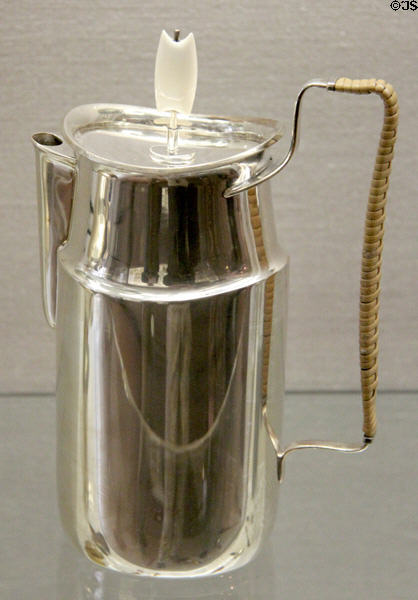 Covered pitcher (1949) by John Prip at RISD Museum. Providence, RI.