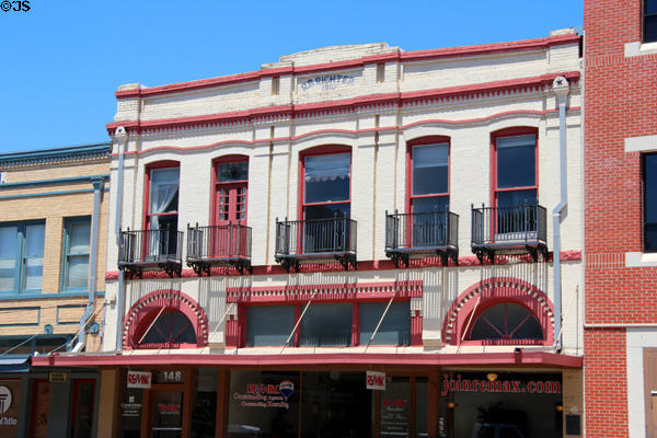 R.B. Richter commercial block (1910) (148 W. San Antonio St.). New Braunfels, TX.
