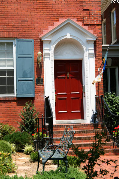 Heritage house & garden (322 W. Freemason St.). Norfolk, VA.