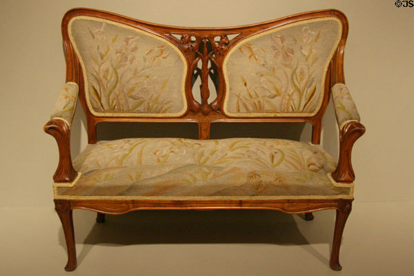 Art Nouveau settee (c1900) by Georges de Feure at Chrysler Museum of Art. Norfolk, VA.