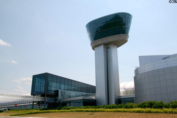 Entrance section & observation tower of National Air & Space Museum, Udvar-Hazy Center. Chantilly, VA.