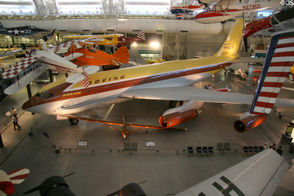 Boeing 367-80 