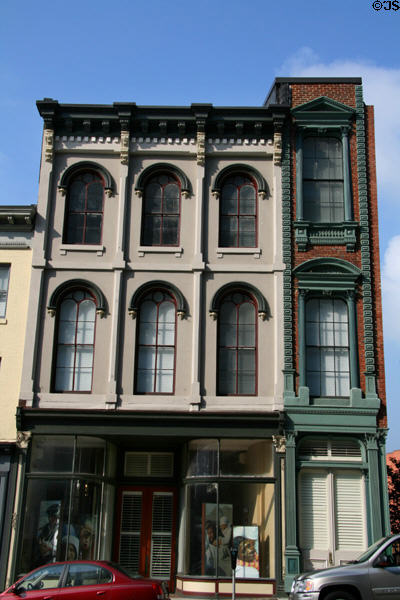 Heritage commercial buildings (one only one window wide) (E. Main St. at 14th St.). Richmond, VA.