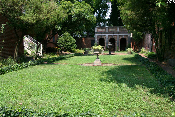 Gardens of Edgar Allan Poe Museum in Jacob Ege house where Poe never lived. Richmond, VA.