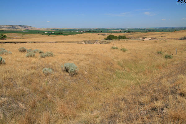 Oregon Trail wagon ruts descending from Mitchell Pass of Scotts Bluff National Monument. WY.