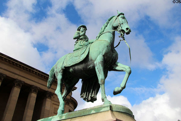 Queen Victoria equestrian statue (1869) by Thomas Thornycroft at St George's Hall. Liverpool, England.